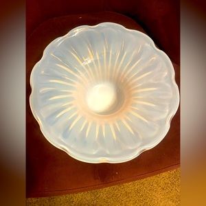 14” diameter Beautiful VINTAGE creamy white glass Mikasa decorative dish